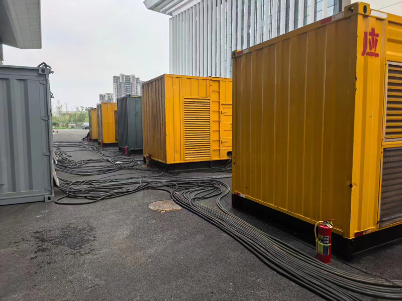 雷鸣镇不同季节柴油发电机组保养有哪些注意事项？